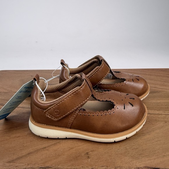 Stride Rite Other - New Little Kids Stride Rite Lacey 2.0 Tan Mary Jane Shoes Size 6 C NIB
